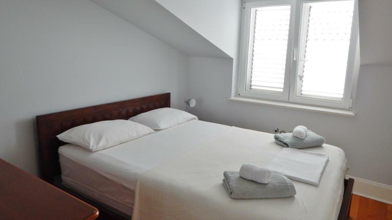 Seafront Apartments Nemira Omiš Extérieur photo