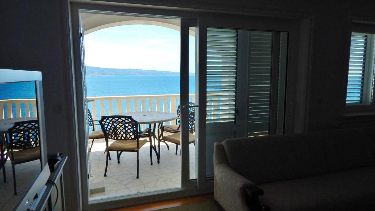 Seafront Apartments Nemira Omiš Extérieur photo