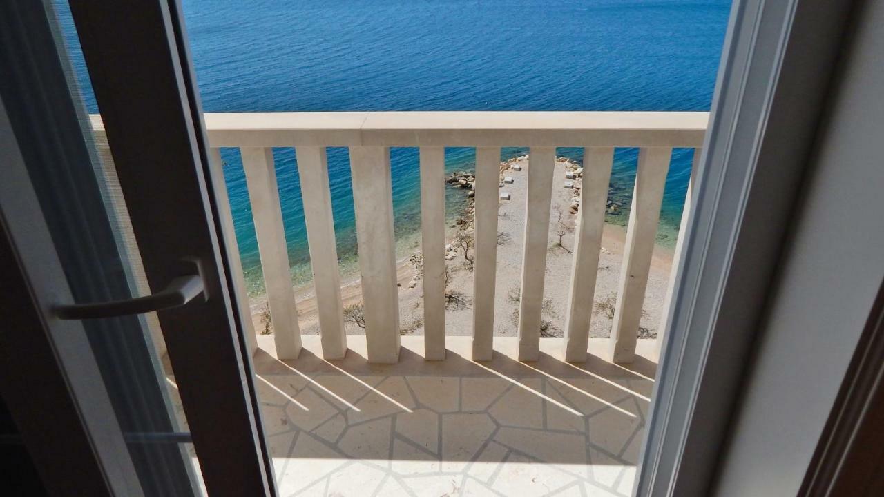 Seafront Apartments Nemira Omiš Extérieur photo